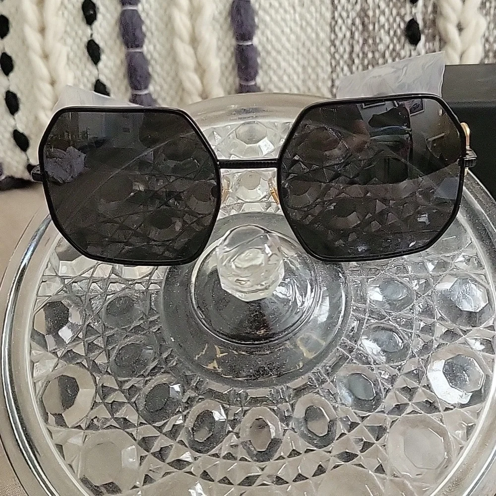 Versace Ve2248 55mm Hexagonal Sunglasses, Medusa Temple Hardware,  Matte Blk - Picture 2 of 13